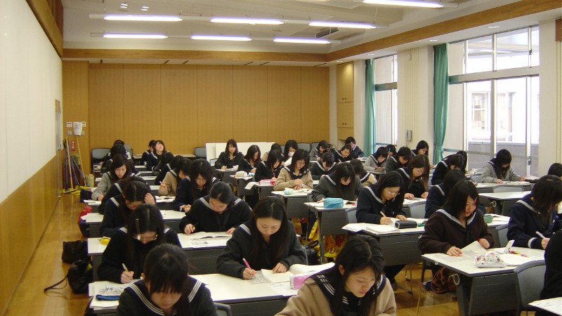 Các trường senmon tại Osaka